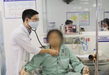 Bỗng dưng khó thở, tức ngực, phát hiện ung thư phổi di căn - 1