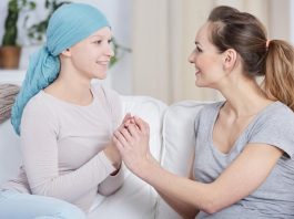 Bệnh nhân ung thư chia sẻ những kinh nghiệm sống còn để vượt qua Covid-19 - 1