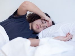 Điểm khác lạ trong khi ngủ cảnh báo bệnh ung thư - 1
