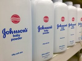 JohnsonJohnson bồi thường tiền tỷ do sản phẩm chứa chất gây ung thư - 1