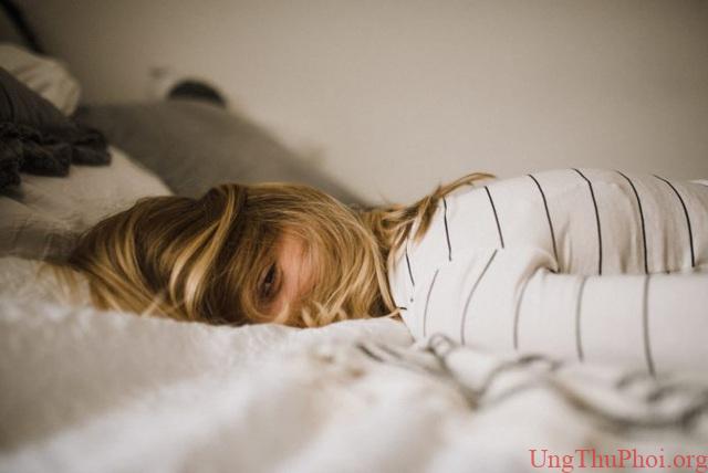 Không chỉ béo phì, ăn quá no còn khiến bạn đối mặt với ung thư và Alzheimer - 3 Không chỉ béo phì, ăn quá no còn khiến bạn đối mặt với ung thư và Alzheimer - 3