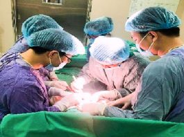 Đi khám vì đau bụng, ăn chậm tiêu, người đàn ông phát hiện mắc ung thư hiếm - 1