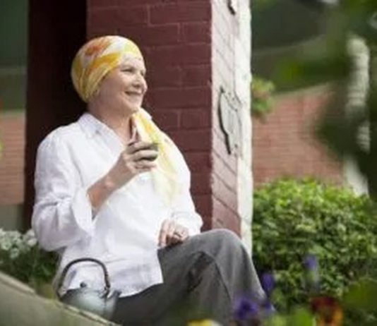 Vitamin C và chế độ ăn kiêng giả nhịn ăn có thể thu nhỏ khối u ung thư - 1