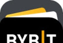 Trader monitoring multiple chains and derivative positions on a mobile wallet