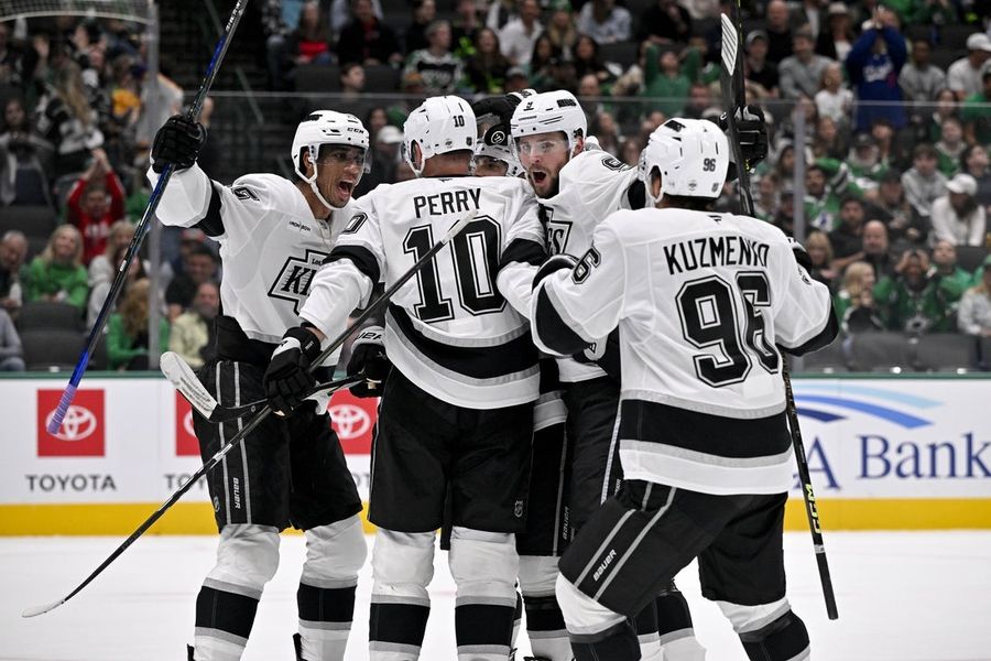 Deadspin | Adrian Kempe OT hero again as Kings top slumping Stars