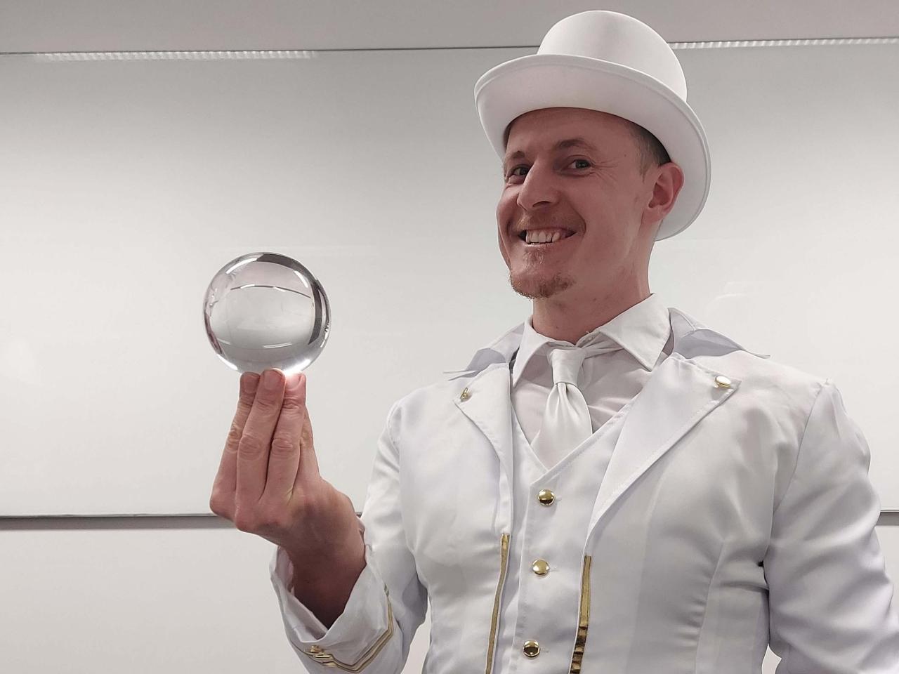 RICH ROYALE - Multi-Disciplined Circus Artistry and Fire Performances ...