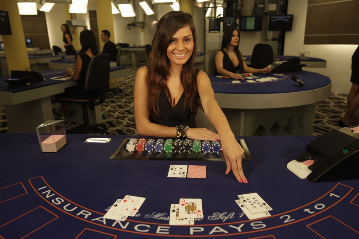 Live Casino Dealers | Find the Best Live Dealers in UK Online Casinos 2023