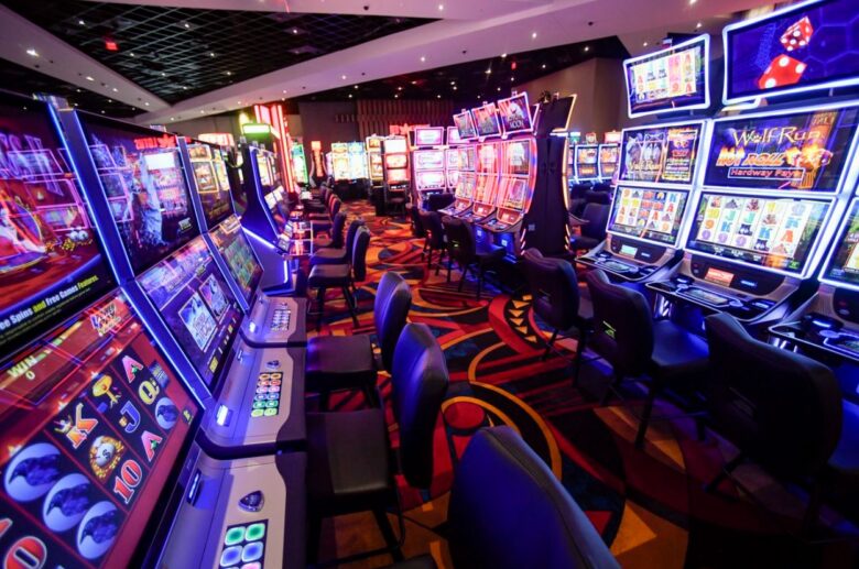 Cryptocurrency at Online Slot - Lux Render