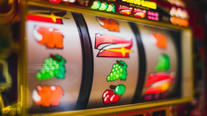 Online-Casinos-3 The History Of Slot Machines