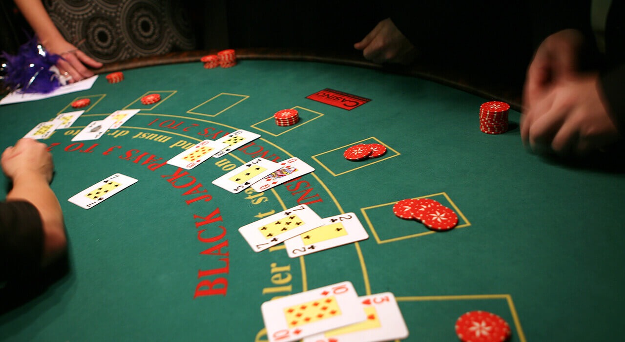 Blackjack online casino game I Useful tips to win