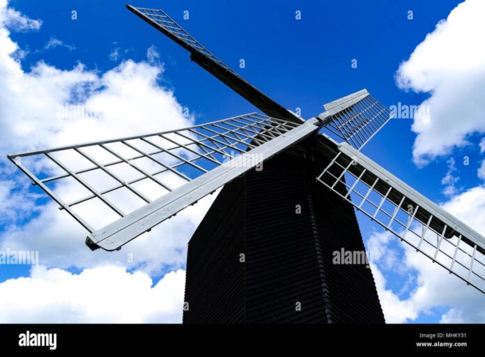 brill-windmill-on-brill-hill-in-buckinghamshire-uk-summers-day-with-white-clouds-and-blue-sky-MHKY31 Brill Windmill on Brill Hill in Buckinghamshire, UK. Summers day with ...