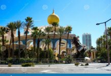 Demolition of the Sahara Hotel & Casino. Editorial Photo - Image of ...