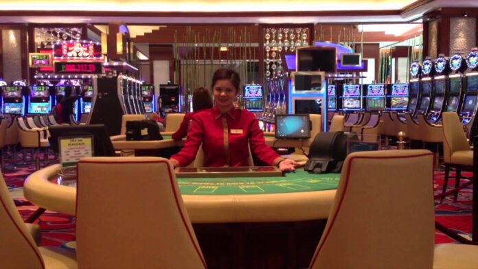 Solaire casino banks on high rollers - YouTube
