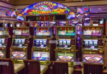 Czy Obsługa Rainbet Casino Jest Responsywna w Polsce? Slot machines in the Golden Nugget Casino, Fremont Street, downtown Las ...