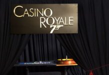 Best way to run a Casino Royale theme party | Casino royale theme ...