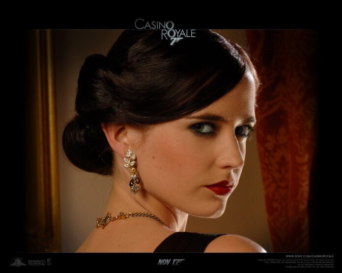 Casino Royale - James Bond Wallpaper (9614139) - Fanpop