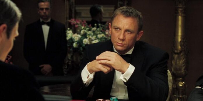 daniel-craig-playig-a-game-in-the-casino-in-casino-royale Why We Have Quentin Tarantino to Thank for 'Casino Royale'